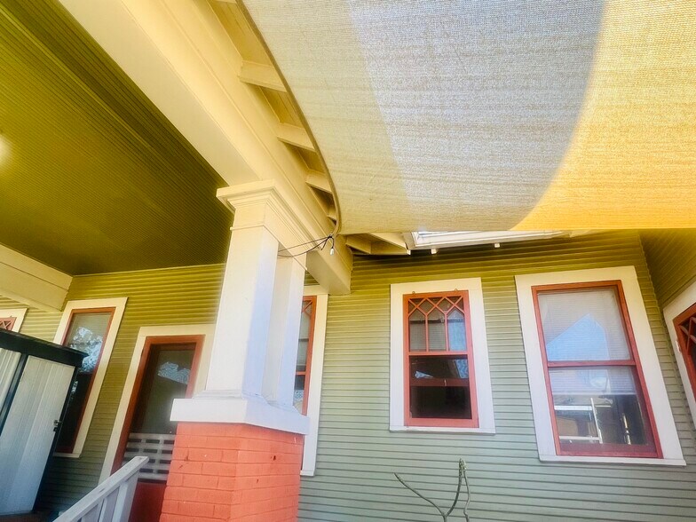 More Photos Of 403 Blanco Rd, San Antonio General Retail For Sale