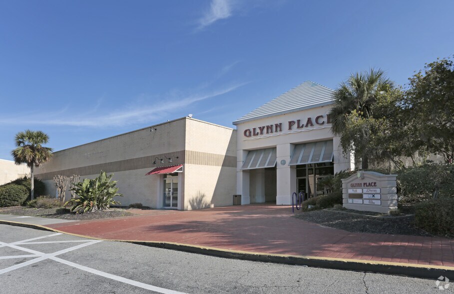 More Photos Of 100 Mall Blvd, Brunswick Unknown For Lease