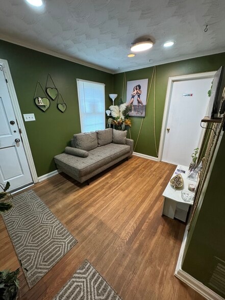 More Photos Of 829 Mt Moriah Rd, Memphis Freestanding For Sale