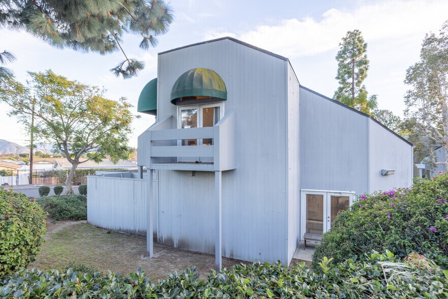 More Photos Of 760 Las Posas Rd, Camarillo Loft Creative Space For Lease