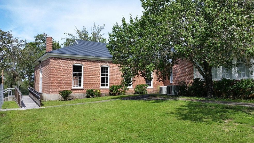 More Photos Of 1476 SW Main St, Greenville Medical For Sale