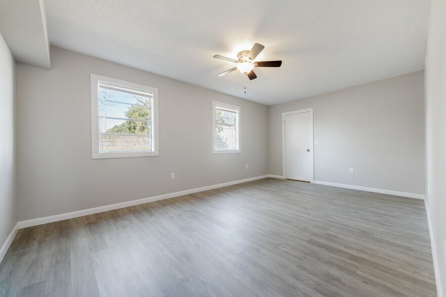 More Photos Of 4806 Pecan Springs Rd, Austin Land For Sale