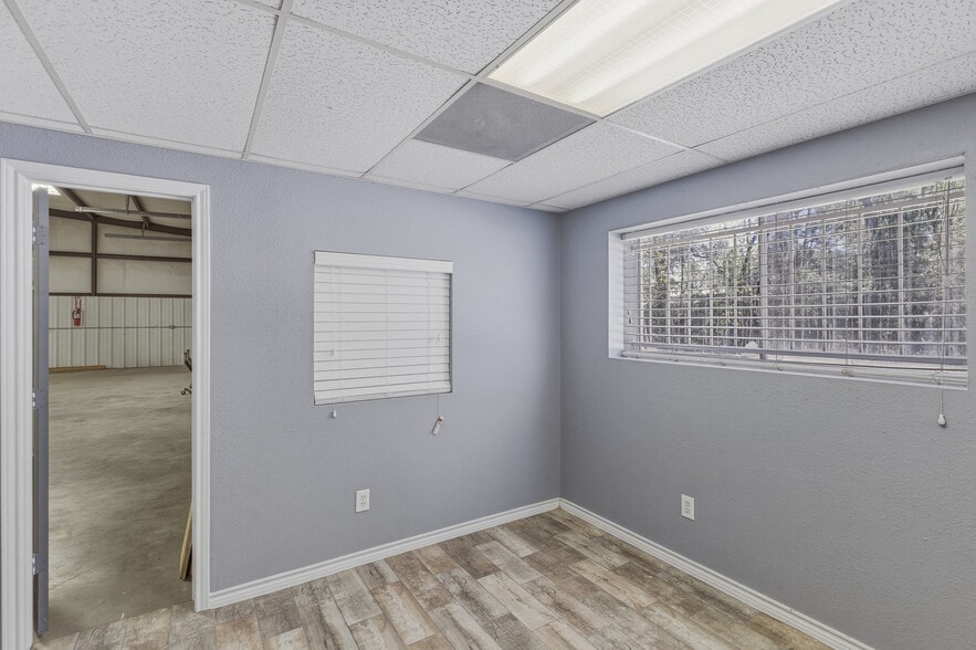 More Photos Of 32402 Tamina Rd, Magnolia Warehouse For Sale