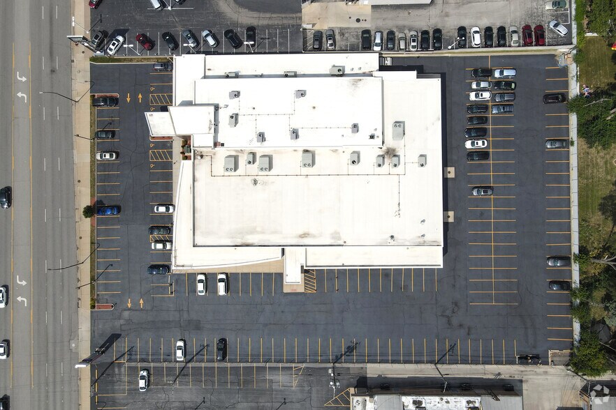 More Photos Of 10201 S Cicero Ave, Oak Lawn Medical For Sale