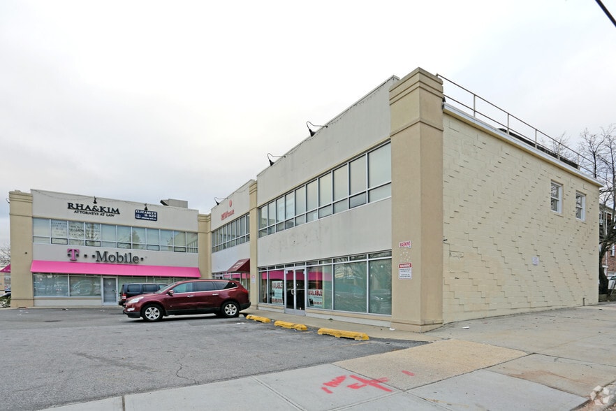 21545 Northern Blvd, Bayside, NY 11361 Retail For Lease