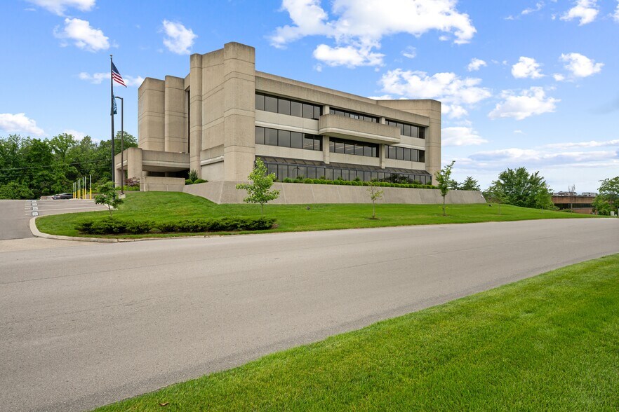 More Photos Of 3340 Perimeter Hill Dr, Nashville Office For Lease