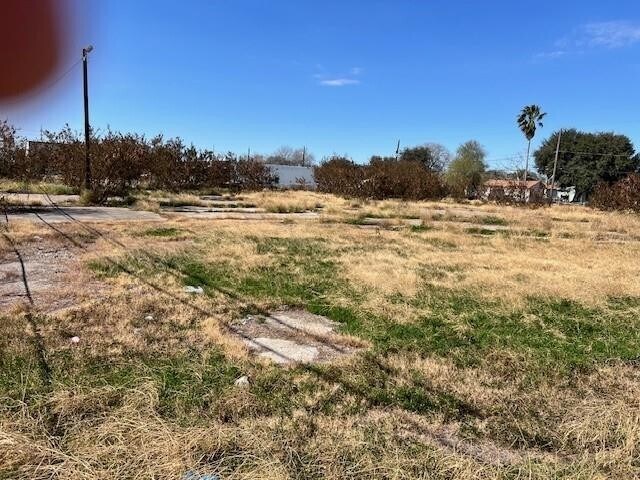 More Photos Of 4300 Leopard St, Corpus Christi Land For Sale