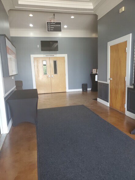 More Photos Of 5202 E Highland Rd, Howell Religious Facility For Lease