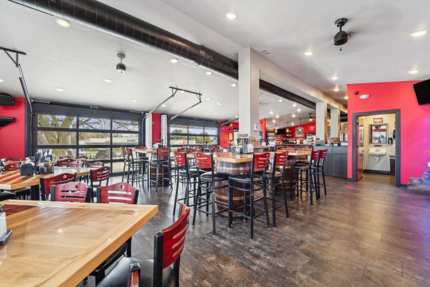 More Photos Of 707 W Park Ave, Kiel Restaurant For Sale