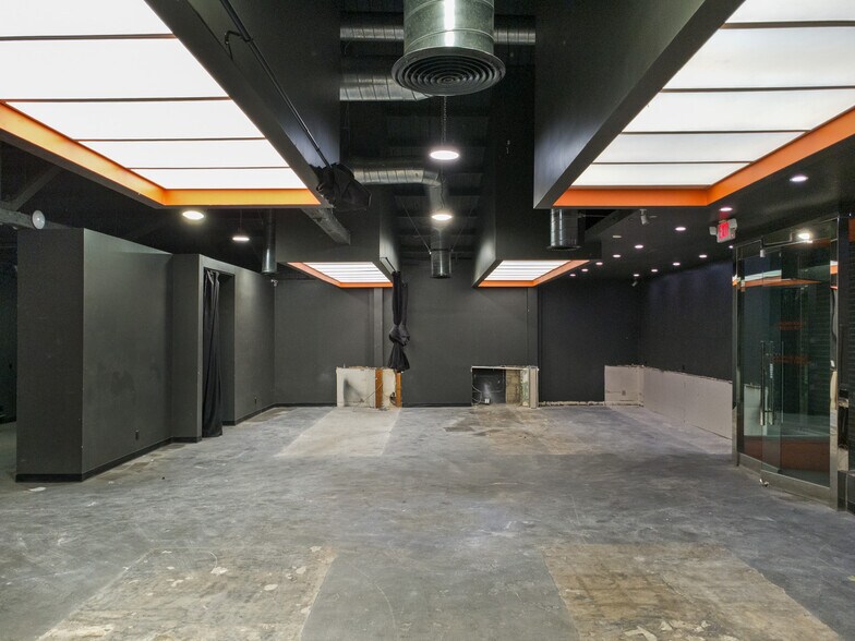More Photos Of 7402 W Sunset Blvd, Los Angeles Freestanding For Sale