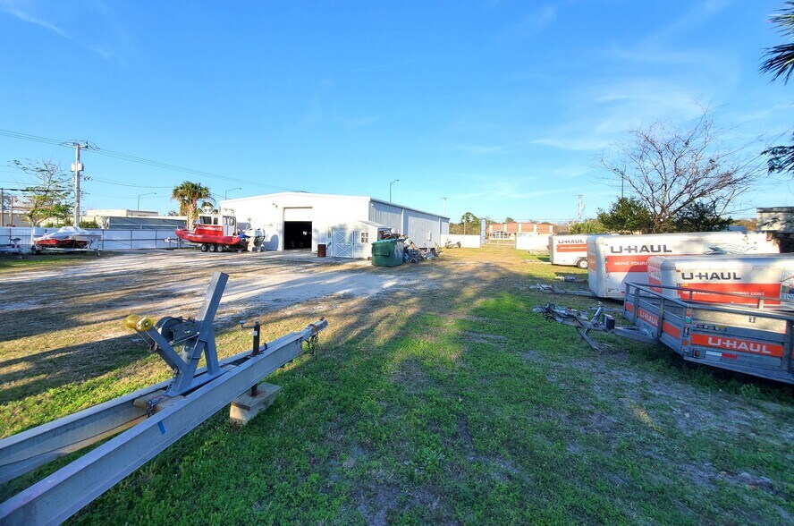 More Photos Of 1010 S Nova Rd, Ormond Beach Light Manufacturing For Sale
