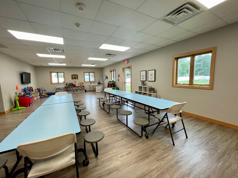 More Photos Of 109 N 23rd St, Dakota City Specialty For Sale