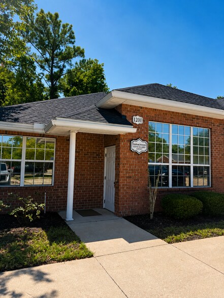 More Photos Of 8883 Perimeter Park Blvd, Jacksonville Medical For Lease