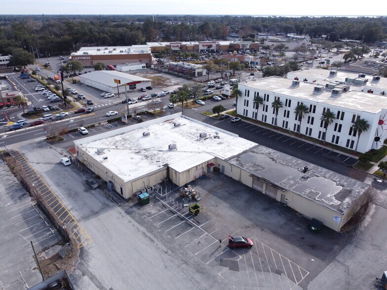 More Photos Of 3801 University Blvd W, Jacksonville Warehouse For Lease