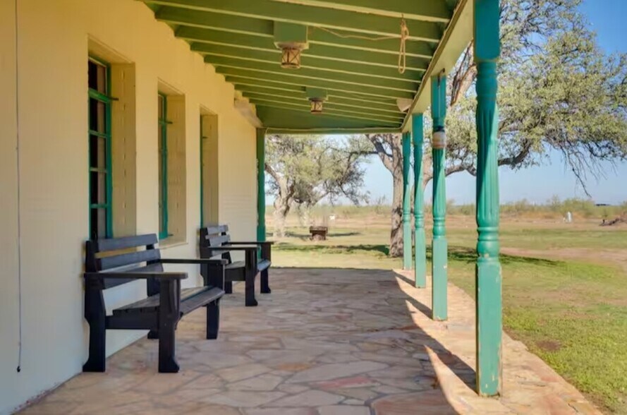 More Photos Of 2070 SW Loop 338, Odessa Specialty For Lease