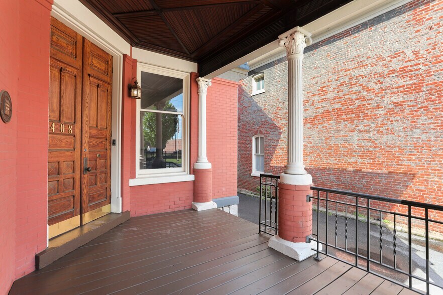 More Photos Of 408 W King St, Martinsburg Loft Creative Space For Lease