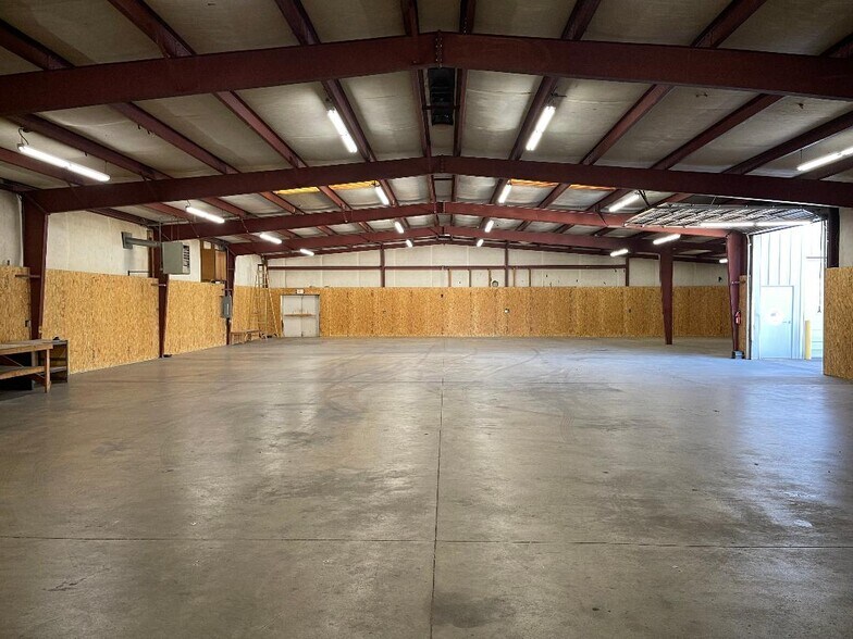 More Photos Of 840 S Buncombe Rd, Greer Light Manufacturing For Lease