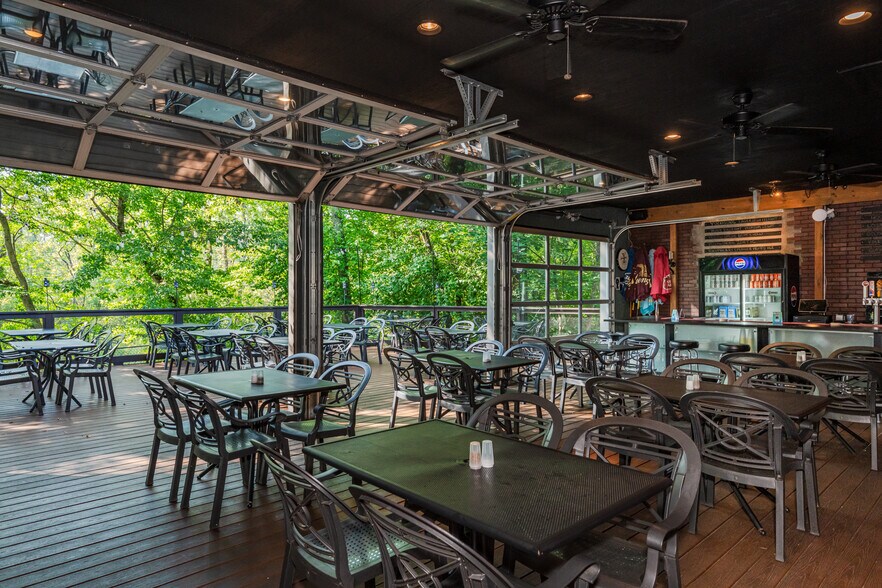 More Photos Of 108-111 W Main St, Medway Restaurant For Sale