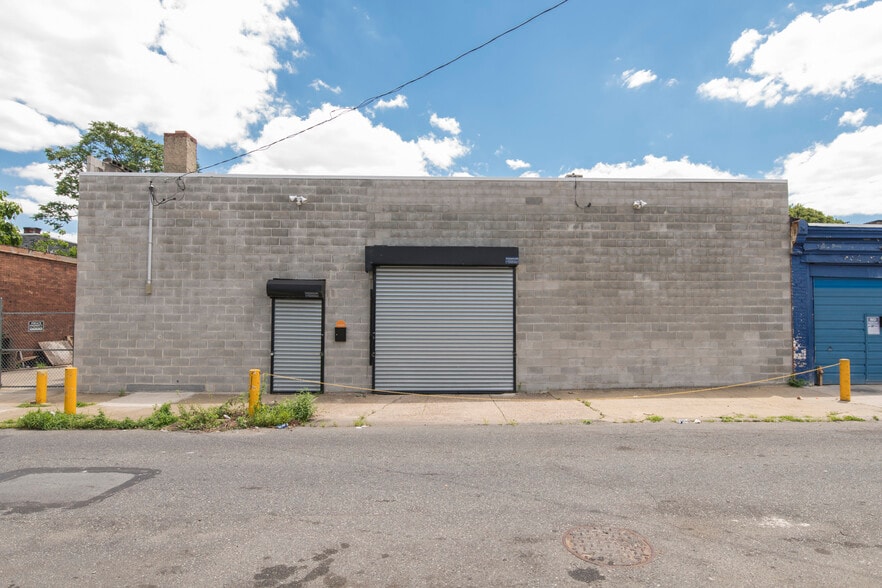 More Photos Of 4233-37 Park, Philadelphia Light Distribution For Sale