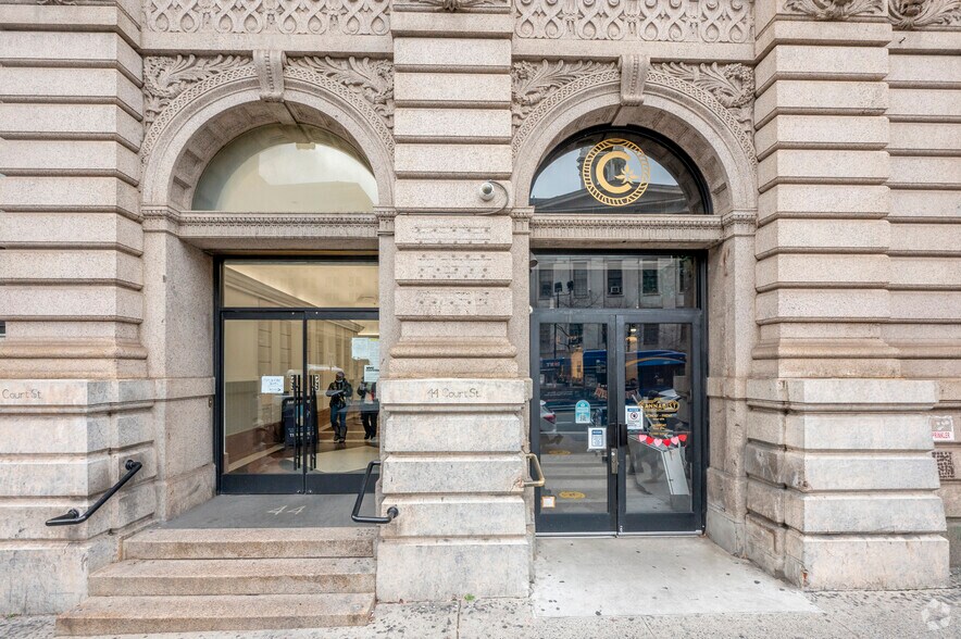 More Photos Of 44 Court St, Brooklyn Medical For Lease
