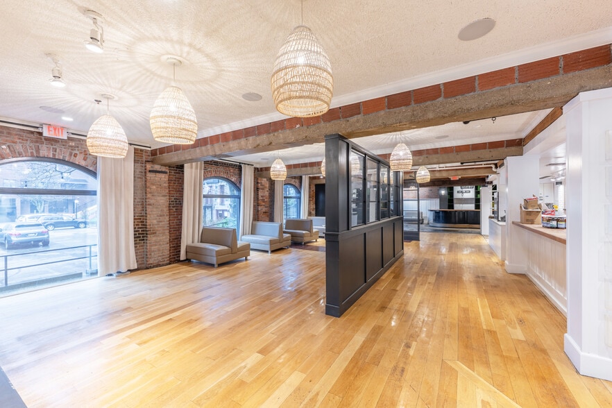 More Photos Of 334 S Water St, Providence Restaurant For Sale