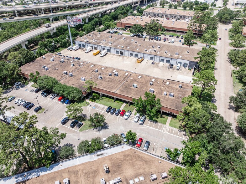 Primary Photo Of 6925 Portwest Dr, Houston Medical For Lease