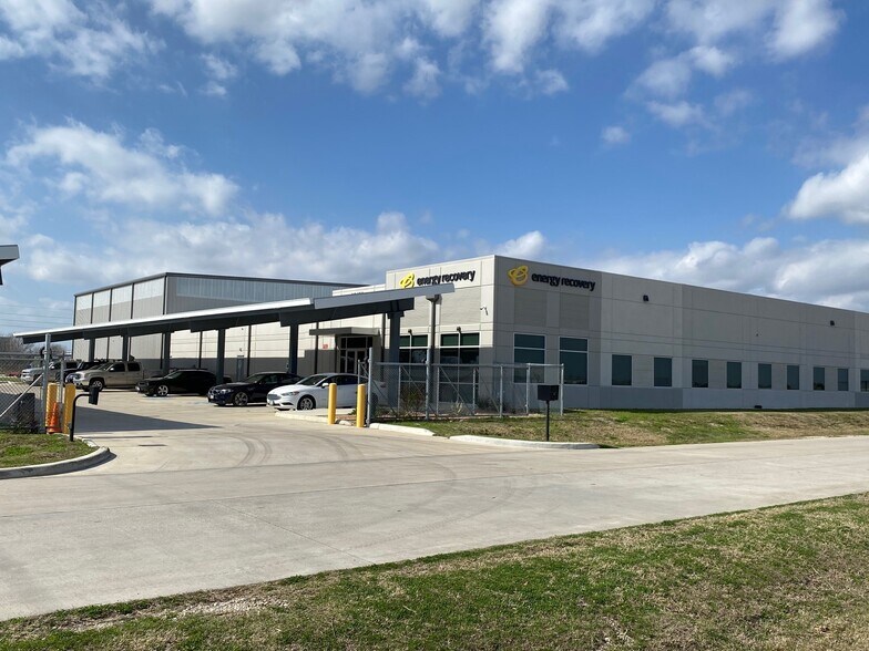 More Photos Of 25430 Clay Rd, Katy Warehouse For Lease