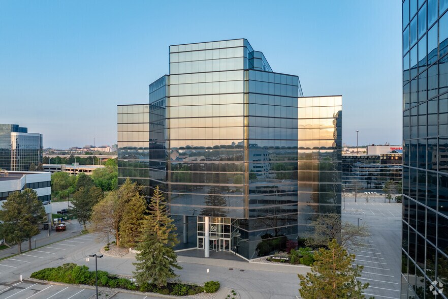 More Photos Of 90 Allstate Pky, Markham Unknown For Lease