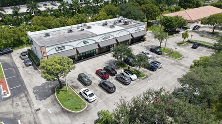 More Photos Of 10775-10781 NW 41st St, Doral General Retail For Lease