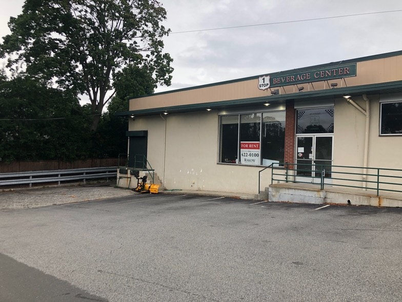 More Photos Of 800 E Boston Post Rd, Mamaroneck Storefront For Sale