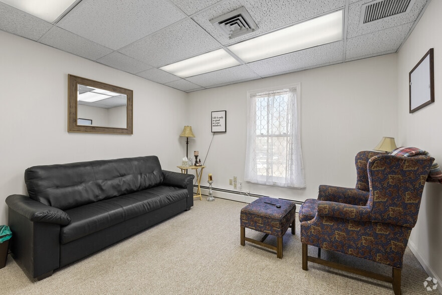 More Photos Of 31 Cherry St, Milford Office For Sale