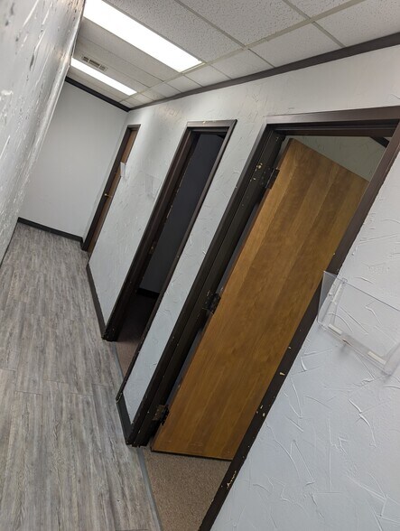 More Photos Of 4300 Highline Blvd, Oklahoma City Coworking Space