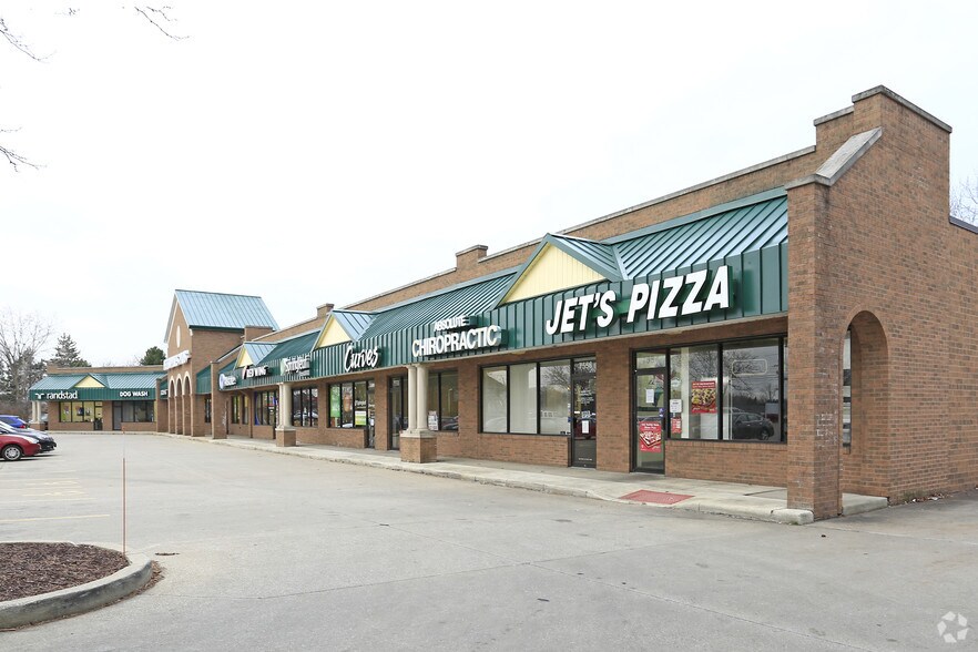 More Photos Of 7554-7580 Pearl Rd, Middleburg Heights Storefront Retail Office For Sale