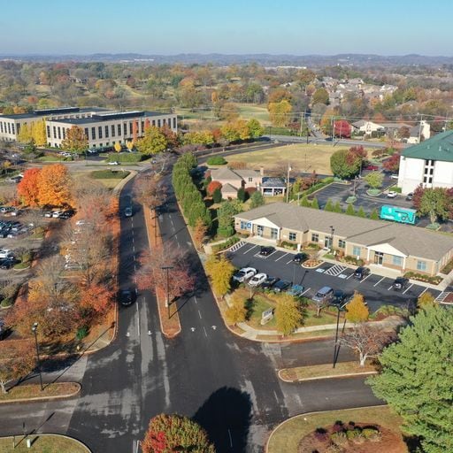 More Photos Of 105 Bluegrass Commons Blvd, Hendersonville Office For Lease