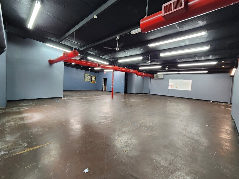 More Photos Of 10289 State Highway 66, Sapulpa Freestanding For Sale