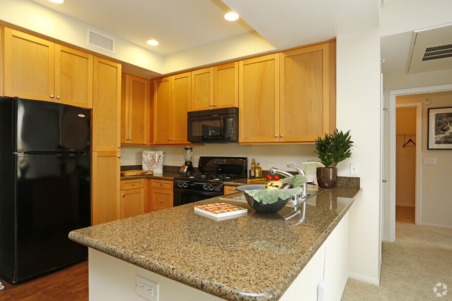 More Photos Of 700 S Myrtle Ave, Monrovia Apartments For Lease