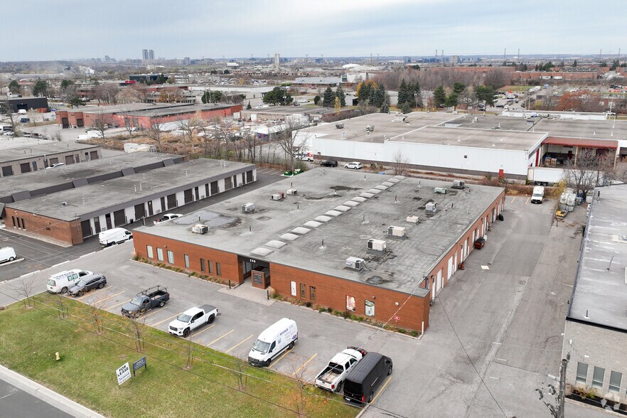 Primary Photo Of 250 Don Park Rd, Markham Service For Lease