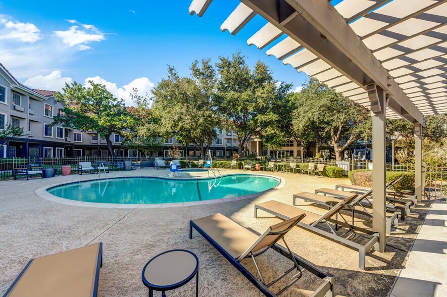 More Photos Of 4850 W John Carpenter Fwy, Irving Hotel For Sale