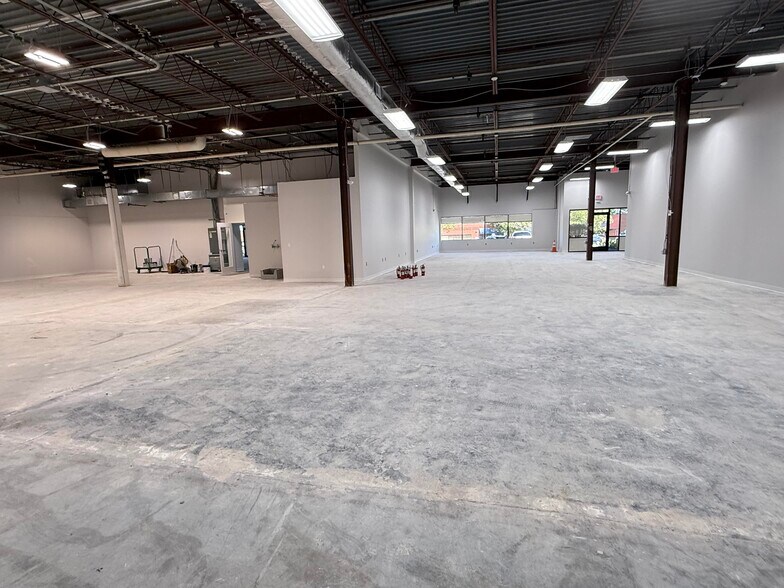 More Photos Of 4351-4395 Nicole Dr, Lanham Research And Development For Lease