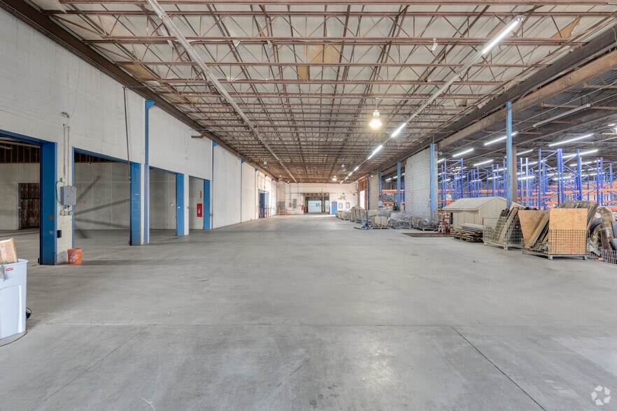 More Photos Of 260 S Hibbert St, Mesa Warehouse For Lease