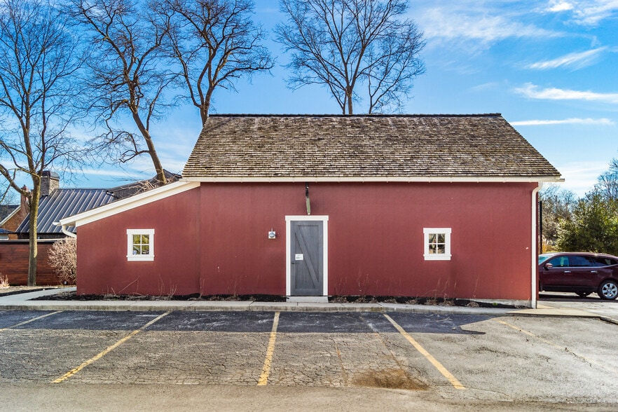 More Photos Of 109 S High St, Dublin Loft Creative Space For Sale