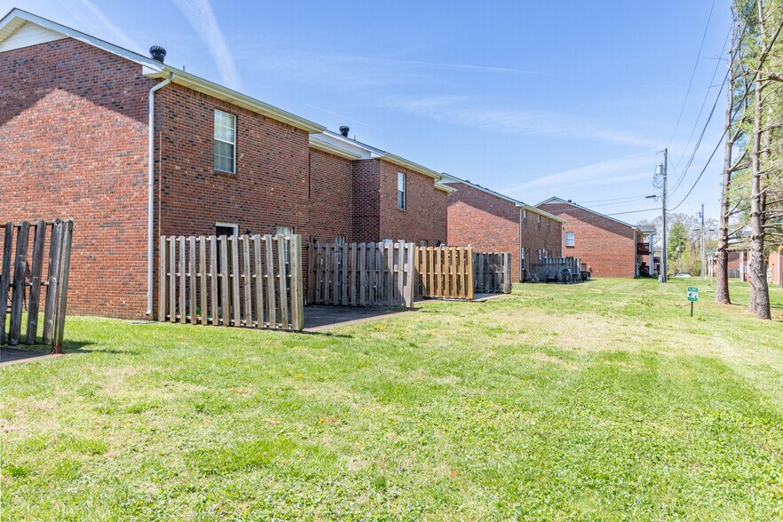 More Photos Of 291 Dunbar Cave Rd, Clarksville Multifamily For Sale