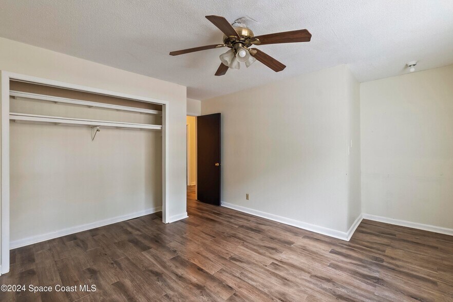 More Photos Of 3034 Jefferson St, Marianna Apartments For Sale
