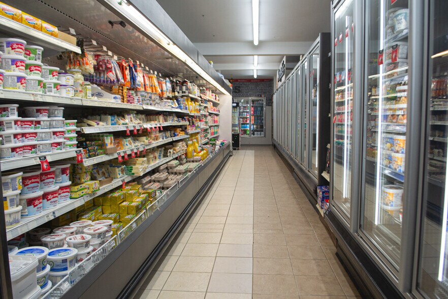 More Photos Of 429 Rte 204, St-Aubert Flex For Sale