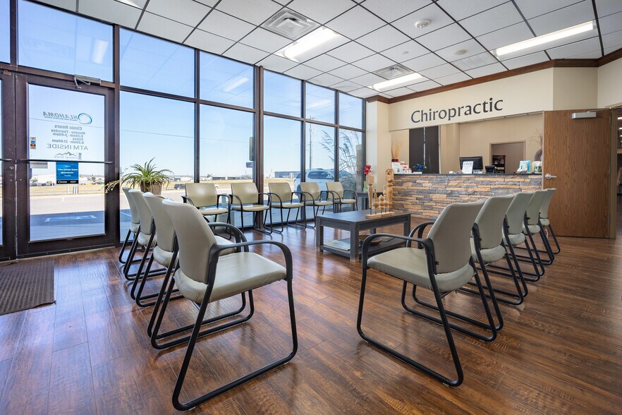 More Photos Of 4200 Carriage Way, Weatherford Medical For Lease
