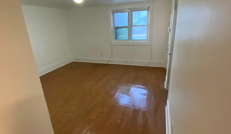 More Photos Of 14 E Pike St, Houston Apartments For Sale