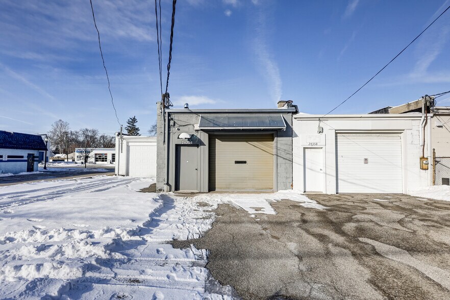 More Photos Of 24354 John R Rd, Hazel Park Flex For Sale