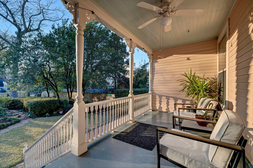 More Photos Of 412 S 3rd St, Wilmington Hospitality For Sale