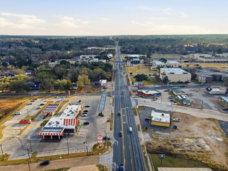 More Photos Of 1000 Houston St, Kilgore General Retail For Sale