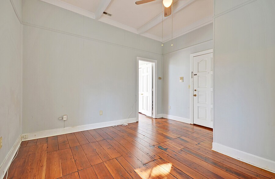 More Photos Of 635 E Bay St, Charleston Office Residential For Lease
